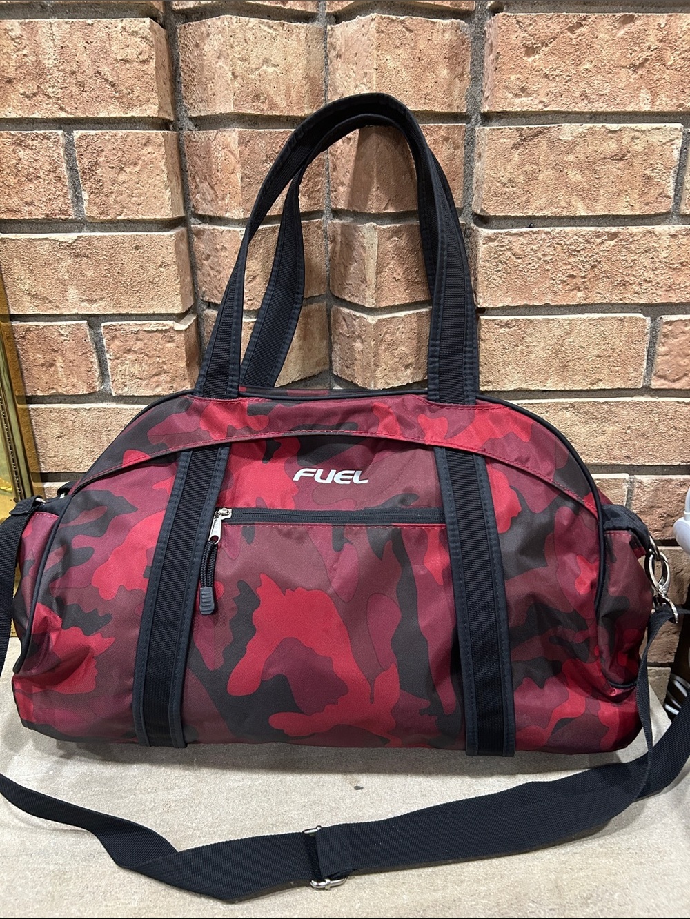 fuel sport carry all duffle red camo gym bag travel bag